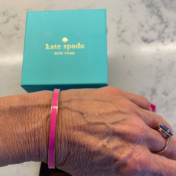 NEW Kate Spade Fuchsia Pink & Gold Enamel Bangle